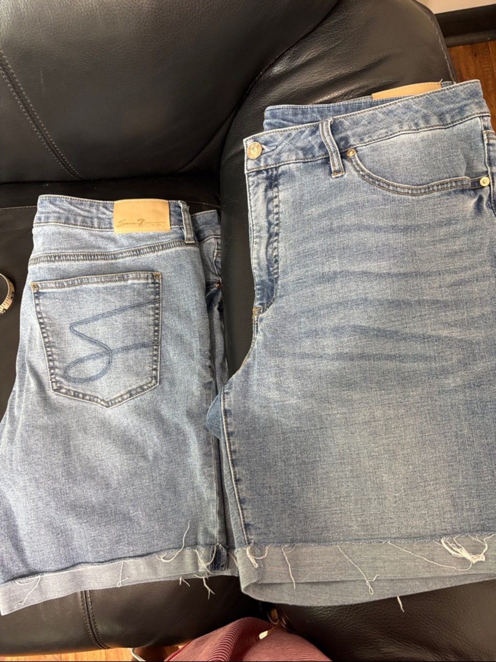 Seven7 Light Wash Denim Frayed Hem Shorts